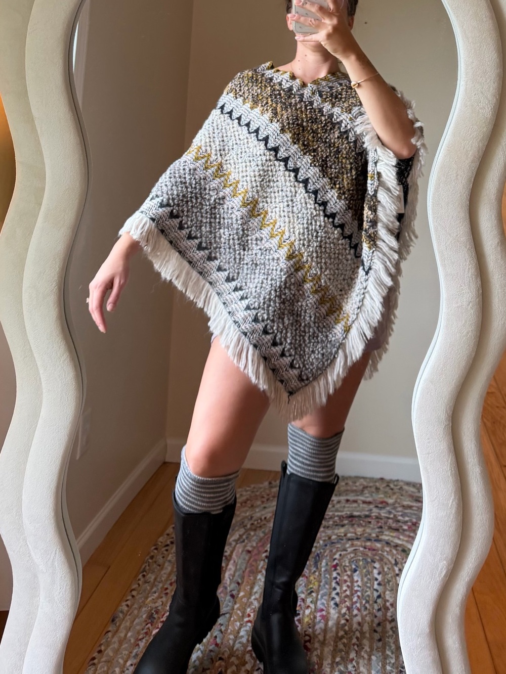 Women’s Boutique Poncho. One Size